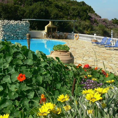 Angela Apartments Pool Gardens And Sea Views Άγιος Στέφανος Εξωτερικό φωτογραφία